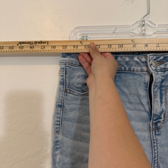 American Eagle Hi-Rise Jegging Jeans Women’s 10 Short - Picture 3 of 8